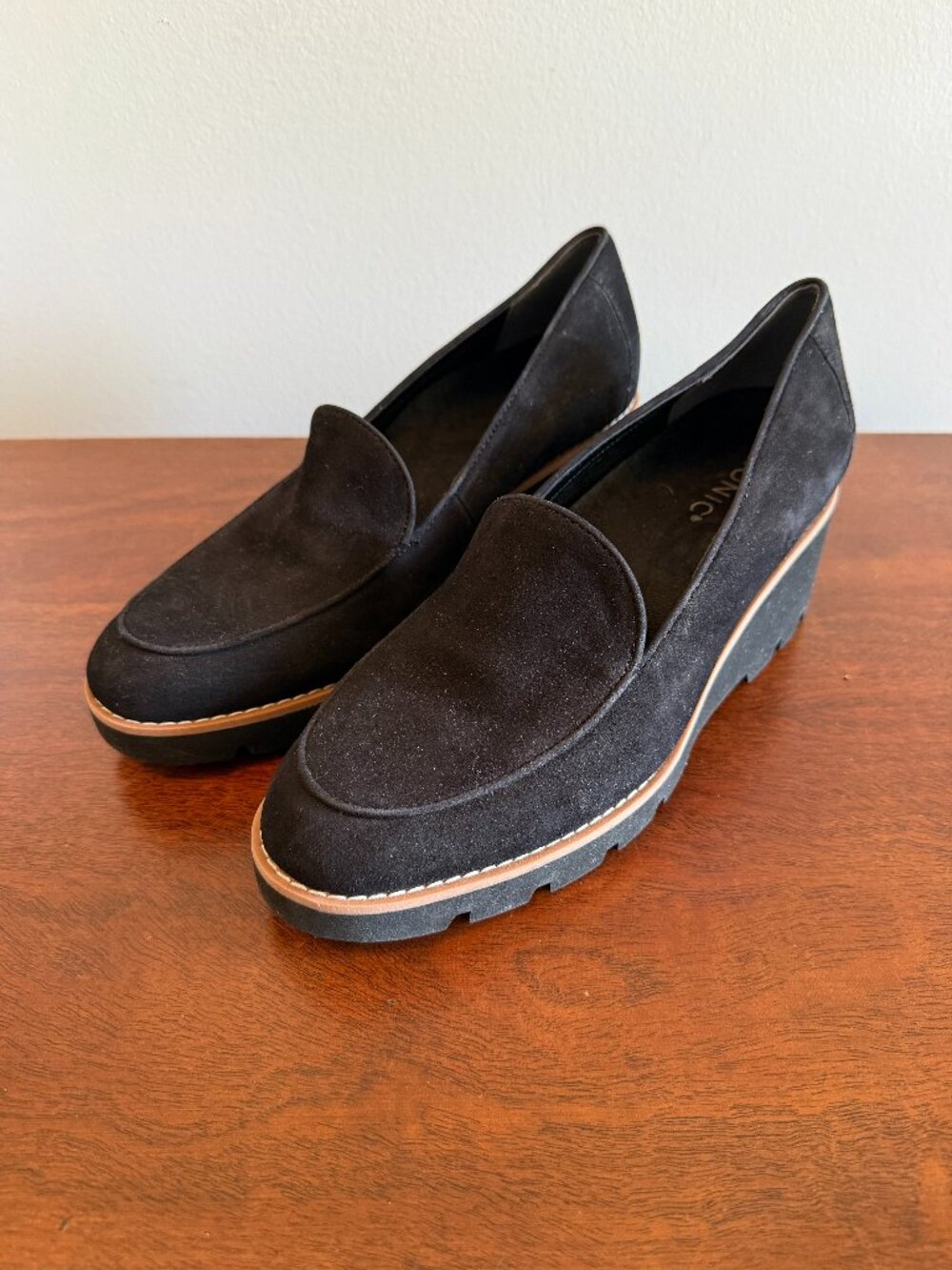 Vionic Ava Wedge Loafer | Black | Women's Size 8.5